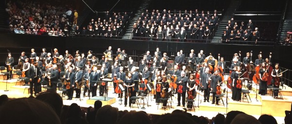Paavo Järvi and Orchestre de Paris at Philharminie in Paris, after Beethovens 9. Symphony 17.6.2015 Soloists at the Balcony are, from left Petra Lang, mezzo, Luba Orcon´sová, sopran, Michael Schade, tenor, Matthias Goerne, baryton. Photo Henning Høholt