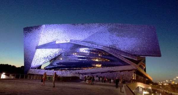 Philharmonie de Paris at night, Designed by Jean Nouvel. 17.6.15. Foto Henning Høholt, All rights reserved