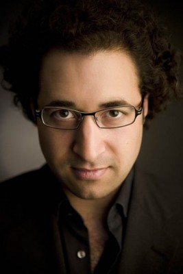 Leo Hussain, is conducting Don Giovanni at the Opera at Chateau de Versailles 17.19. and 20th March 2016