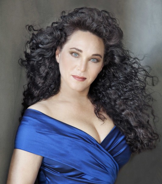 Elizabeth Blancke-Biggs synger Turandot på premierekvelden. Foto: Ascolta-Artists.