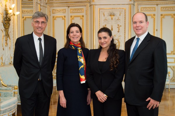 n the Monaco palace: Cecilia Bartoli will perform court music and launches “Les Musiciens du Prince”  together with princesse Stehanie, prince Albert and opera director Jean-Louis Grinda (left) 
 


<div title=