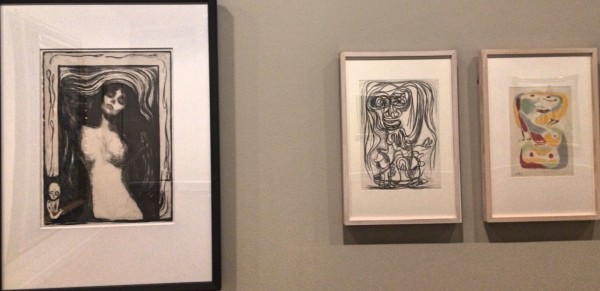 Grafikk er selvsagt også med på utstillingen, her til venstre Munch: Madonna (til venstre) og Jorn: Uten tittel 
. Foto Henning Høholt