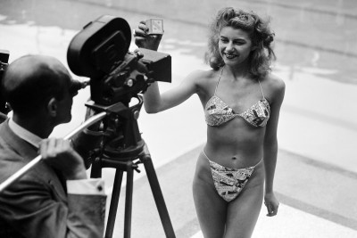 Swimwear competition, Molitor swimming pool, Paris, 1946, Micheline Bernardini in a Louis Réard bikini